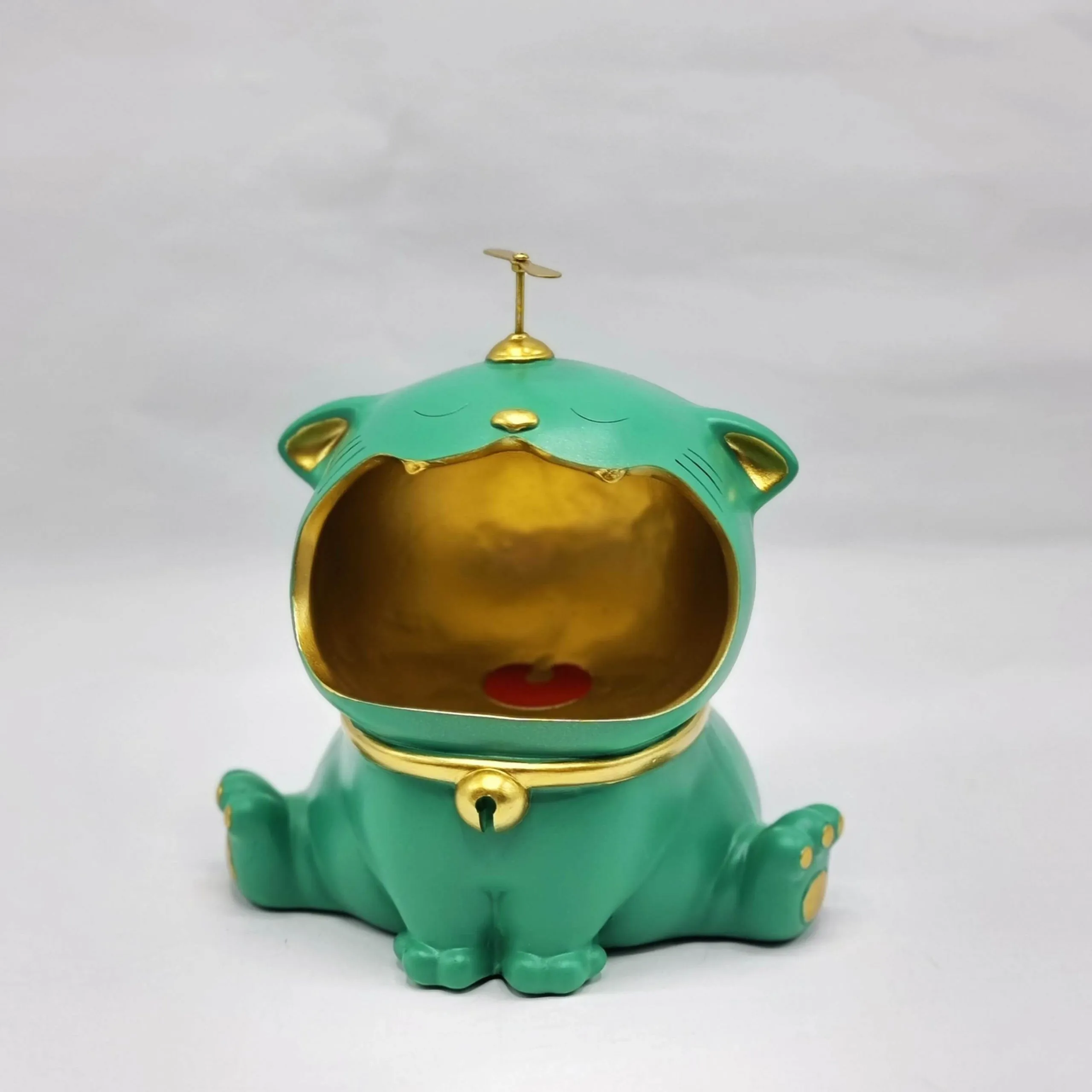 Статуэтка хранитель Кот большой, изумруд с логотипом компании. Цена . Артикул ARDNATS021-B-GR