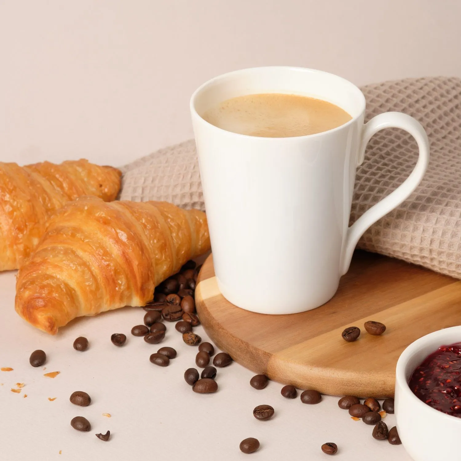 Кружка фарфоровая Vesta с логотипом компании. Цена 481 ₽. Артикул prtb23061.100