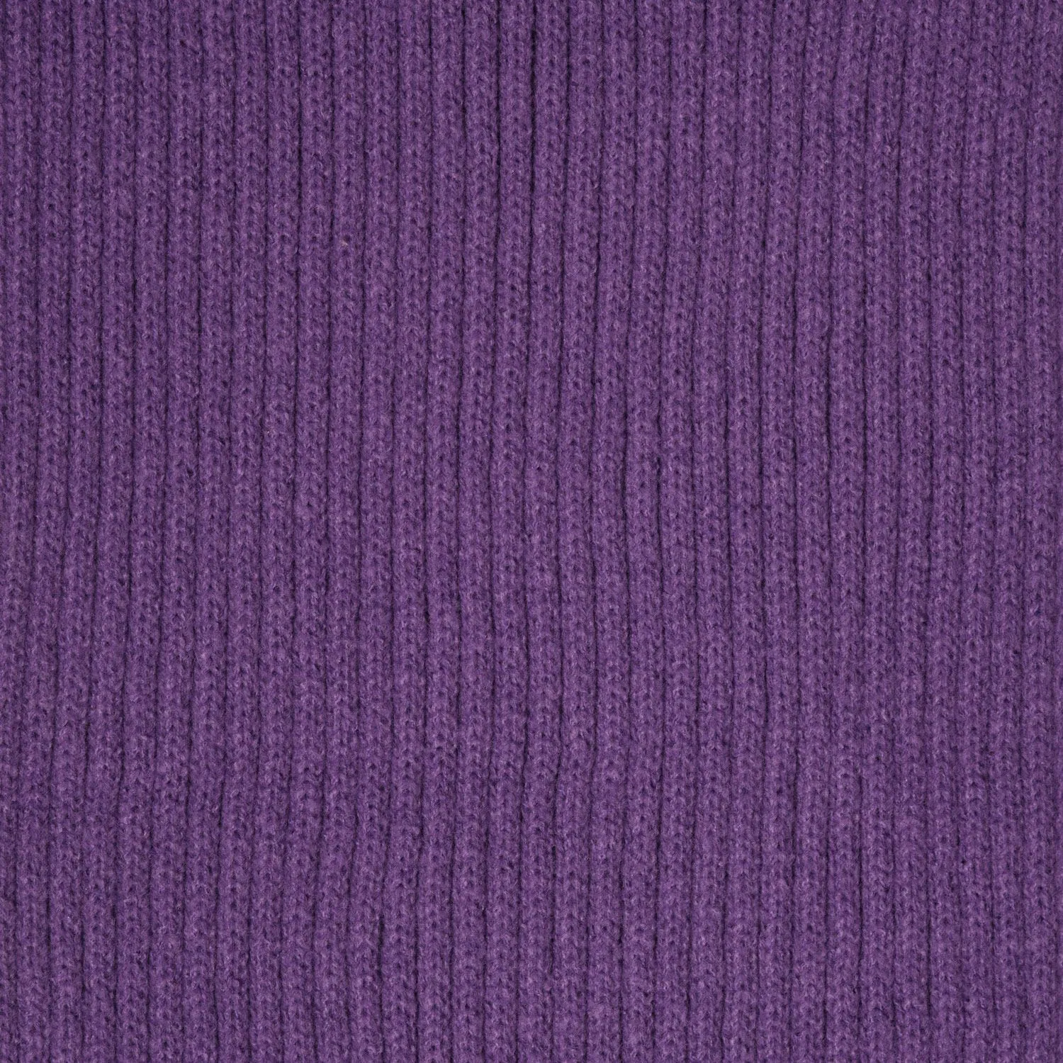 Шарф Forges вязаный, фиолетовый с логотипом компании. Цена 1 114 ₽. Артикул prtb20636.034