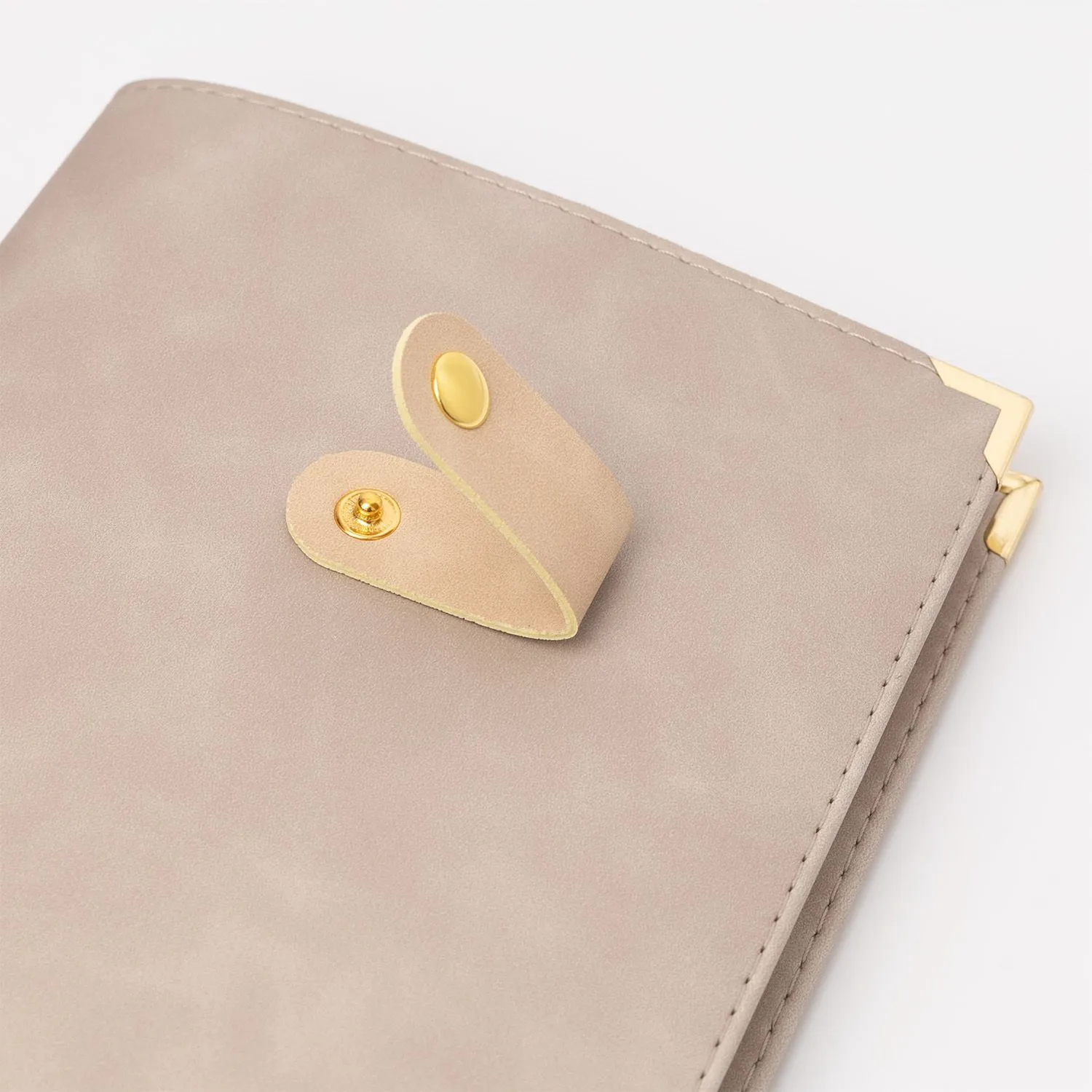 Ежедневник Prime недатированный, бежевый с логотипом компании. Цена 1 978 ₽. Артикул prtb25_000009.525.1