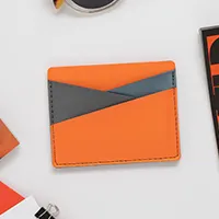 Кардхолдер Косичка. Под заказ с логотипом компании. Цена 601 ₽. Артикул prtb25_0008