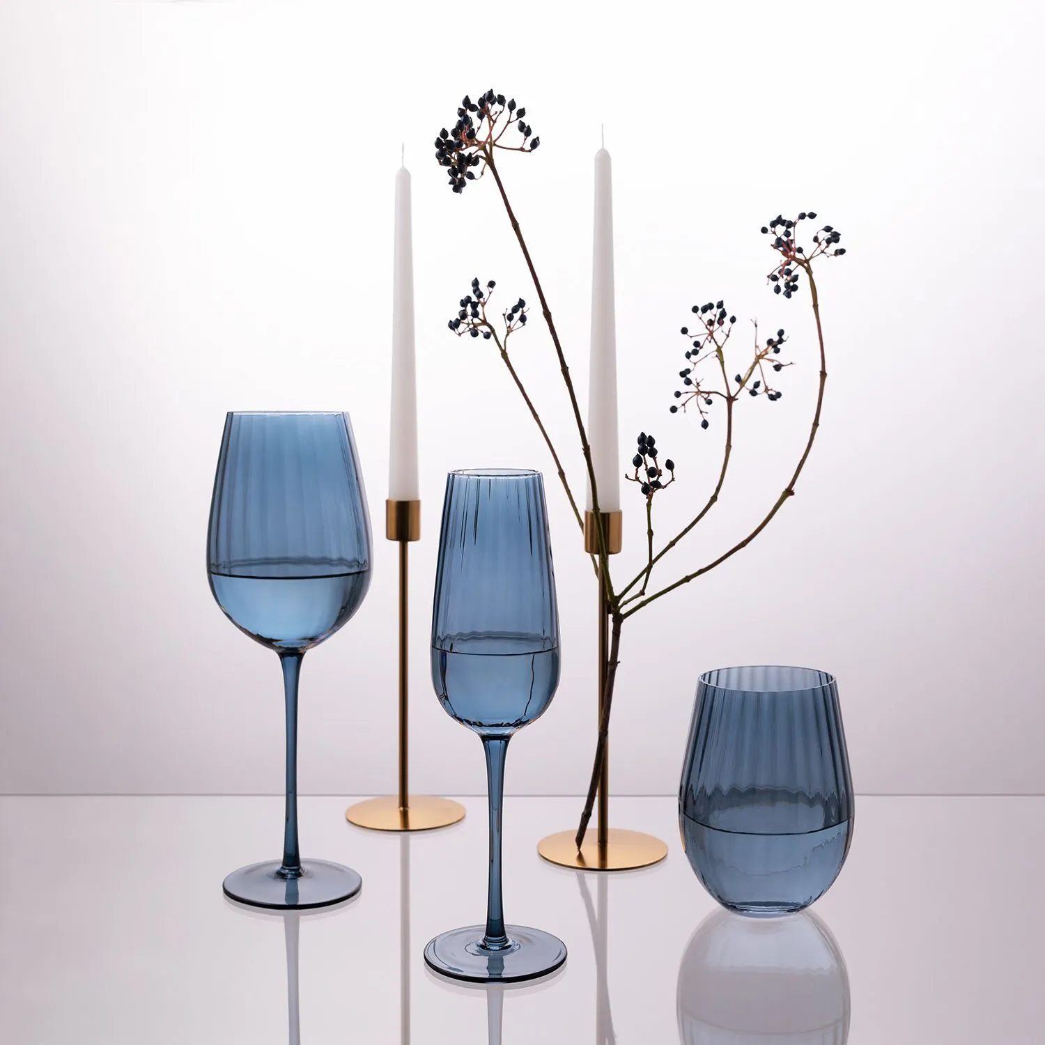 Бокал для вина Toscana, синий с логотипом компании. Цена 766 ₽. Артикул prtb730836.030