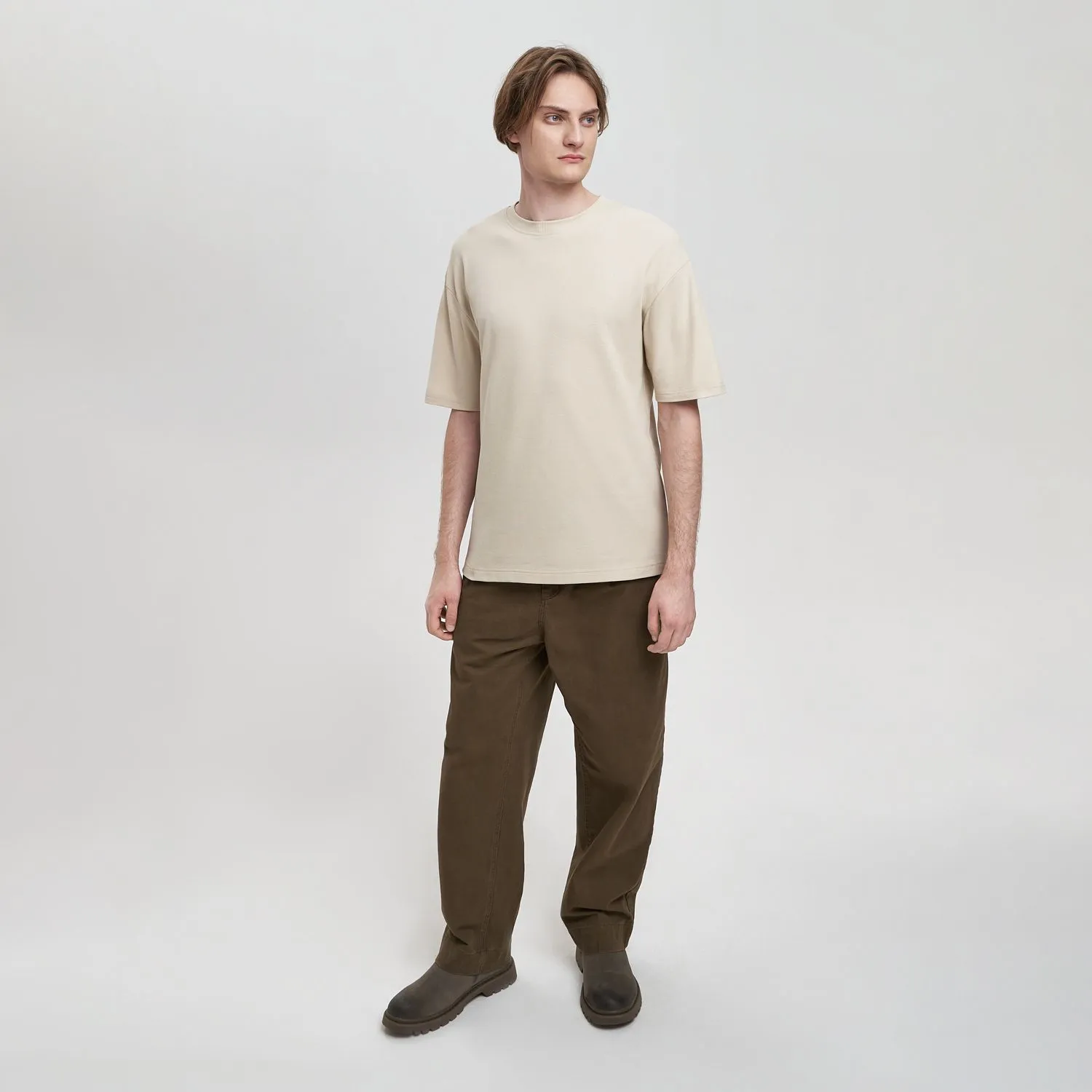 Футболка унисекс премиум AURA, бежевый с логотипом компании. Цена 1 154 ₽. Артикул prtb23056.525