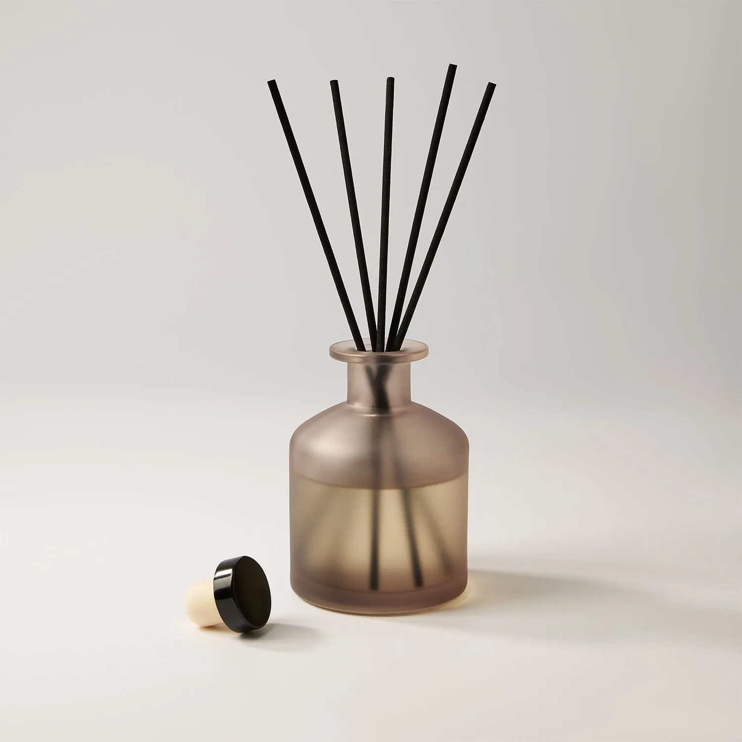 Диффузор ароматический Mizu, бежевый с логотипом компании. Цена 1 688 ₽. Артикул prtb730915.525