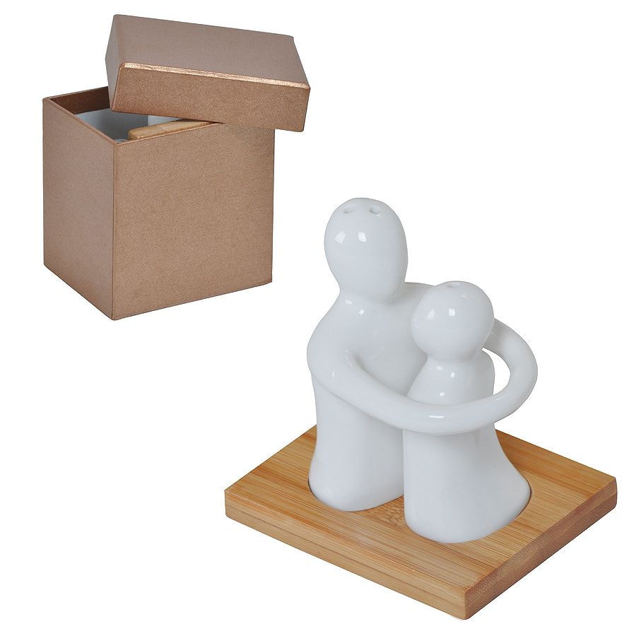 Солонка и перечница  "Объятия" в упаковке, 9х8х9,5см, фарфор, бамбук для бизнеса